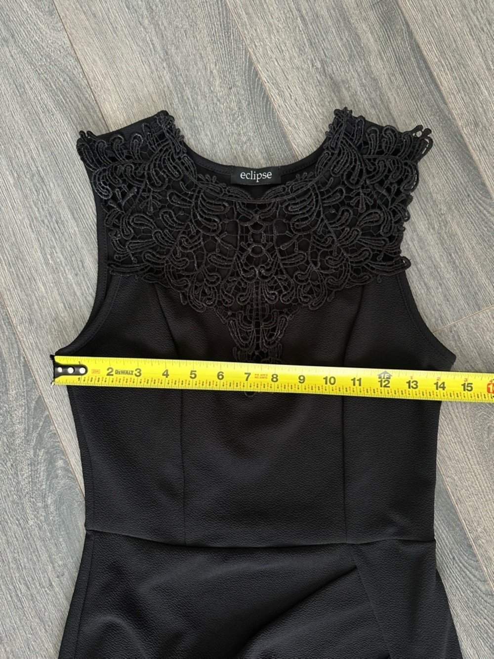 NWOT Women’s Bodycon Black Mini Dress With Lace Detail Plunge Neckline Sz Small - Picture 6 of 7
